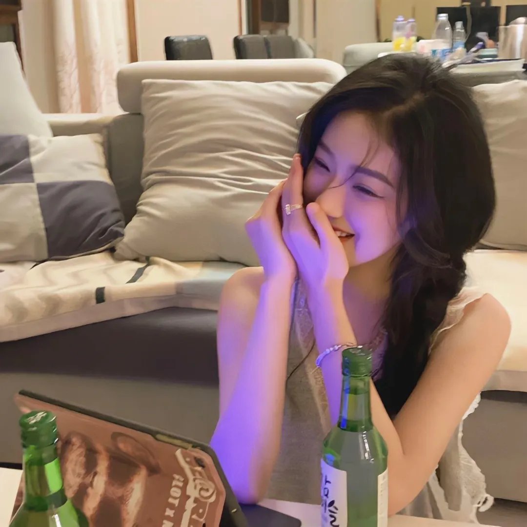 黑夜里的眼睛